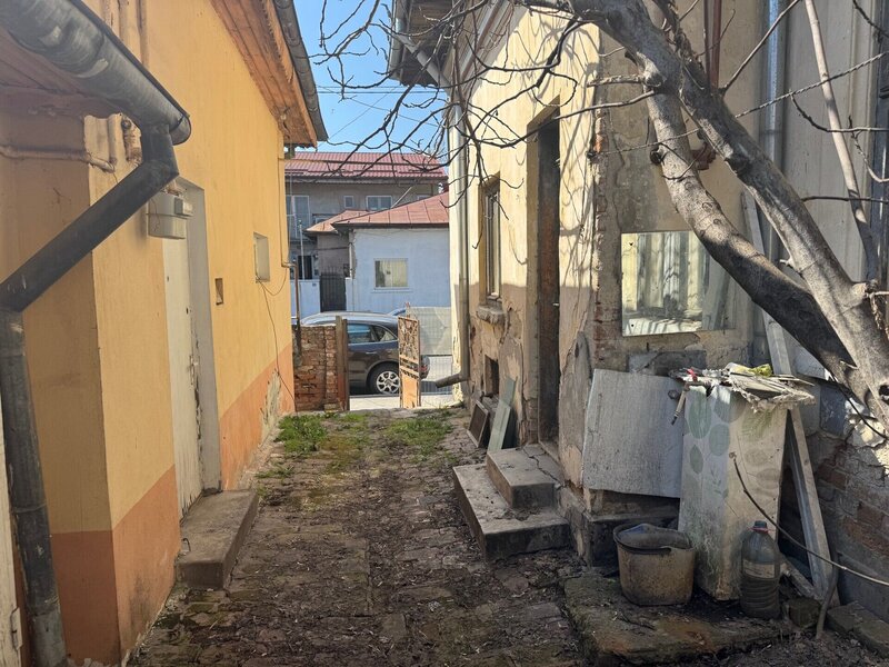 Obor, Colentina, Kaufland, teren cu casa de vanzare.