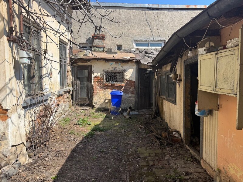 Obor, Colentina, Kaufland, teren cu casa de vanzare.